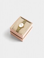 Reloj Ovalado De Punto Metálico De Acero Inoxidable dorado