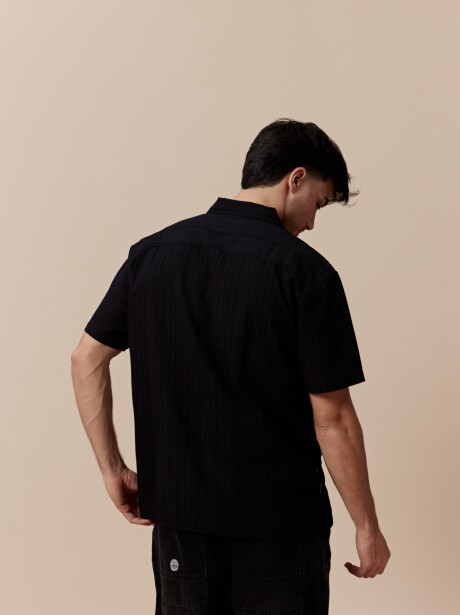 CAMISA TRAMA NEGRO