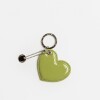 Llavero Heart en cuero charol Moss