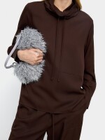Blusa De Cuello Alto Con Cordón marron