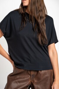 Remera Negro