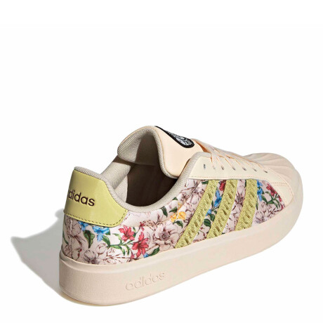 Championes de Mujer Adidas X Farm Streettalk Beige - Multicolor