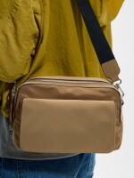 Bolso Bandolera De Nylon Con Solapa camel