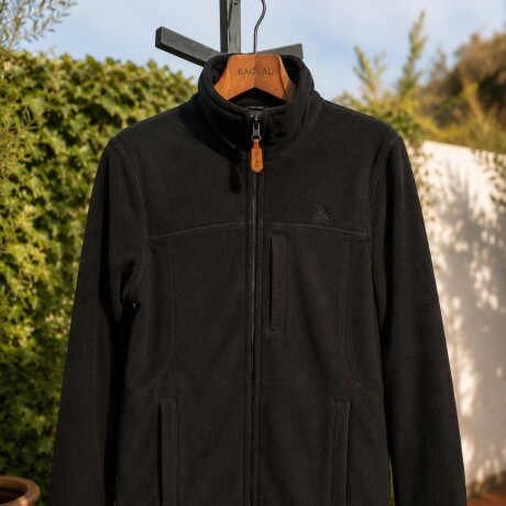 CAMPERA POLAR BAGUAL NEGRO