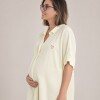 Camisa Maternal Pupa – Viscosa suave con bolsillos prácticos Crema