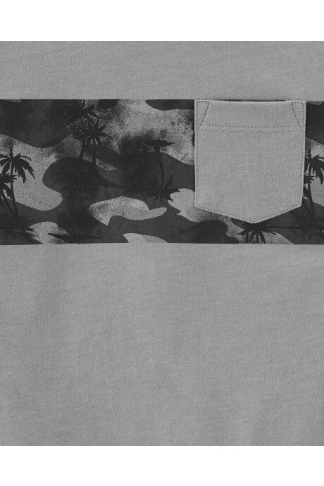 Remera de algodón con bolsillo y diseño camuflado Sin color