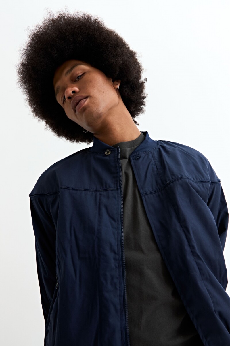 Campera bomber de nylon AZUL MARINO