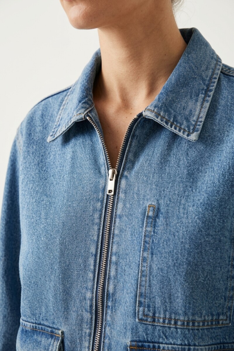 Campera denim con cierre JEAN MEDIO