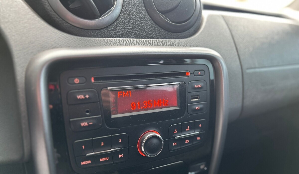 Renault Duster 1.6 Dynamique - 2015 Renault Duster 1.6 Dynamique - 2015