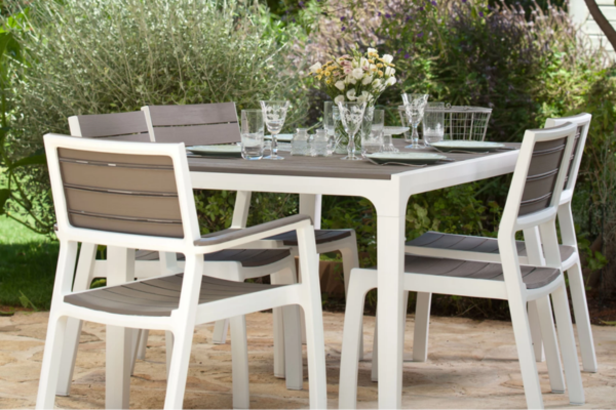 Infaltables para tu living de verano al aire libre