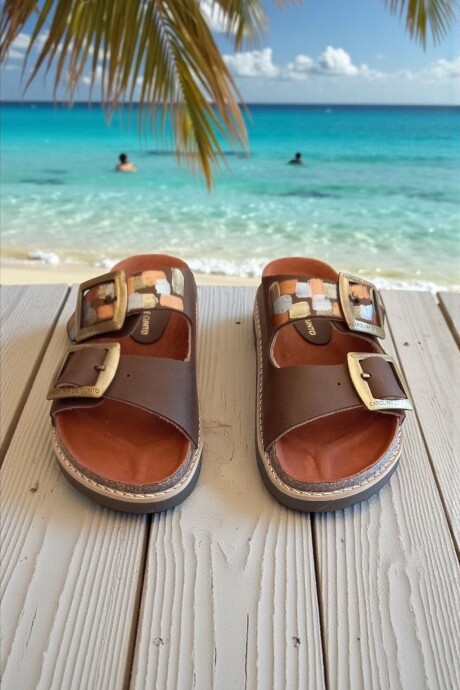 Sandalias ISHA Línea Ottenta Chocolate Con Arte Sandalias ISHA Línea Ottenta Chocolate Con Arte