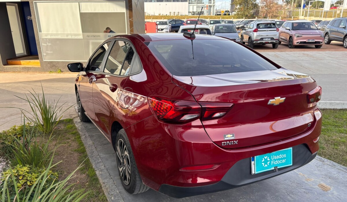 Chevrolet Onix LT2 Sedan - 2025 Chevrolet Onix LT2 Sedan - 2025