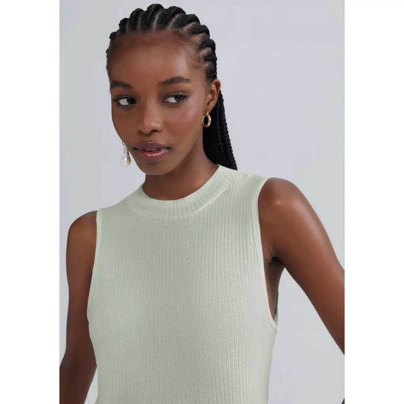 CAMISETA REGATA FEM VERDE CLARO