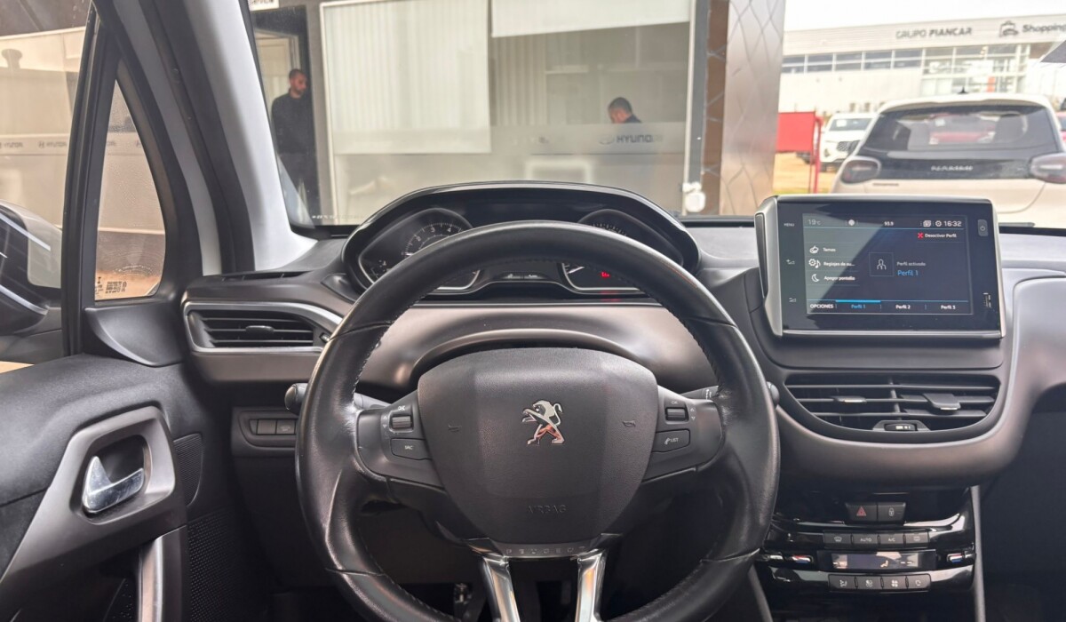 Peugeot 2008 1.6 Feline - 2019 Peugeot 2008 1.6 Feline - 2019
