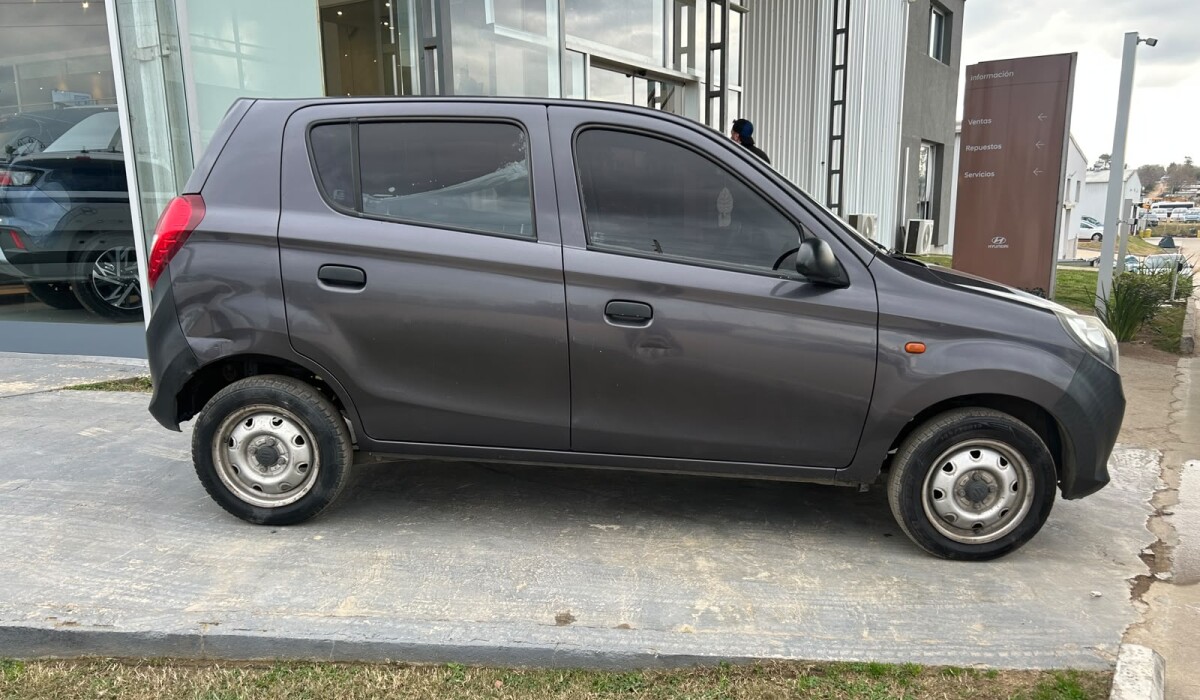 Suzuki Alto 800 GA - 2014 Suzuki Alto 800 GA - 2014