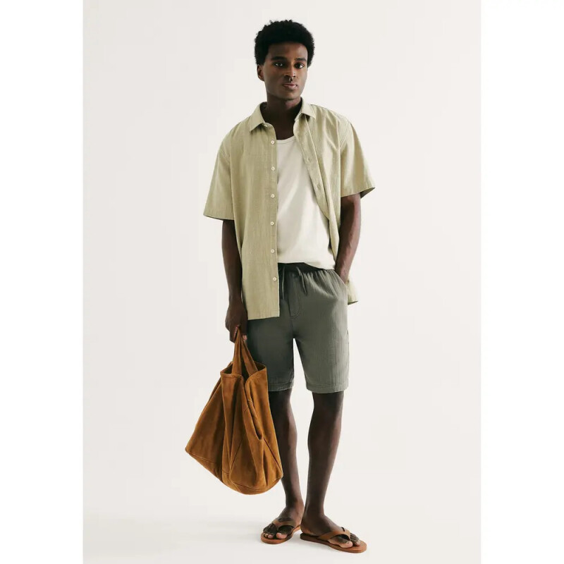 BERMUDA MASC OLIVA MEDIO