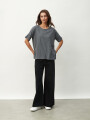 REMERA MENORCA GRIS OSCURO