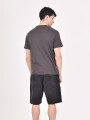 REMERA FOCUS GRIS OSCURO