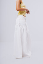 Lola Off White
