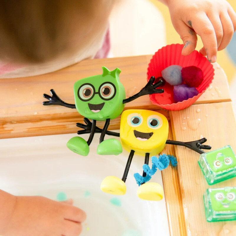 Glo Pals Set personaje + 2 cubos iluminados Verde