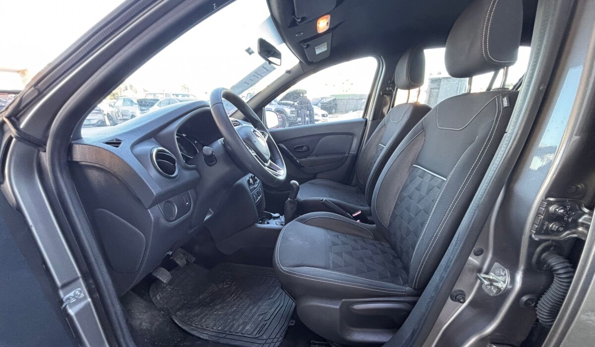 Renault Stepway ZEN 1.0 MT - 2025 Renault Stepway ZEN 1.0 MT - 2025