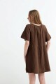 Vestido fluido de gasa CHOCOLATE
