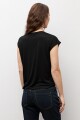 Blusa detalle metálico negro