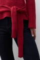 Sweater con lazo rojo
