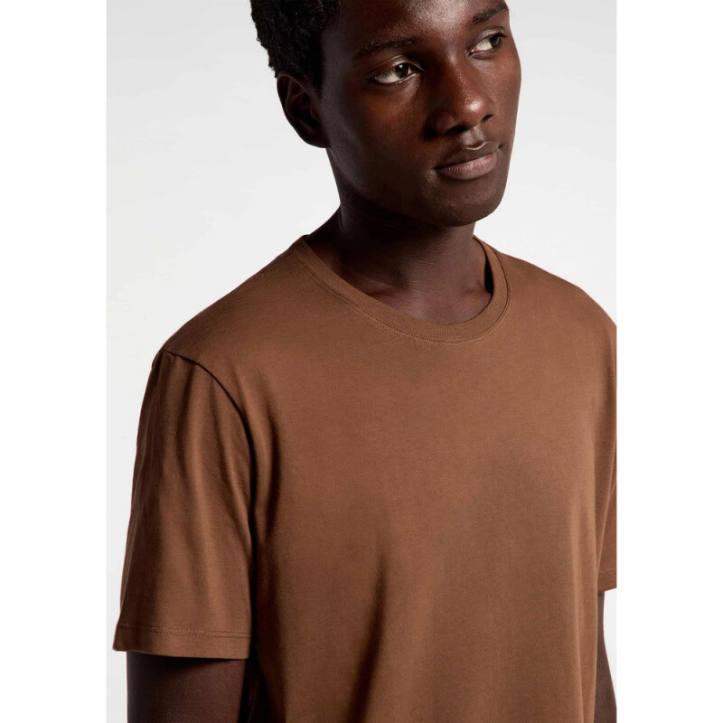CAMISETA MM MASC MARROM ESCURO