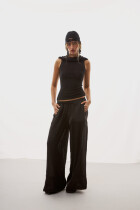 Lauiu Black