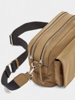 Bolso Bandolera De Nylon Con Solapa camel