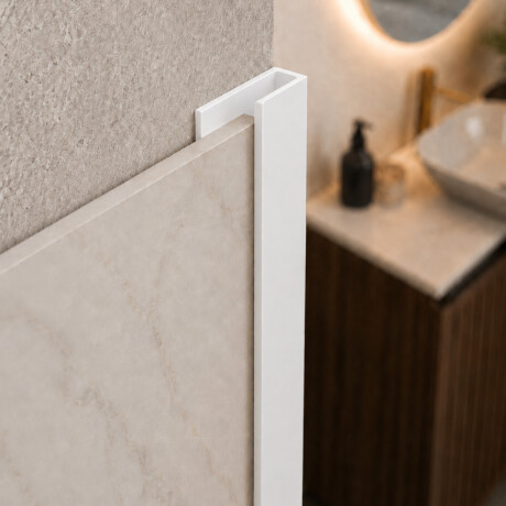 Perfil De Terminacion Para Placas de PVC Blanco Mate 3mm x 2.5mts Perfil De Terminacion Para Placas de PVC Blanco Mate 3mm x 2.5mts