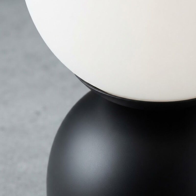 ARTEFACTO DECORATIVO DE MESA DALU Luminaria De Mesa Dalu Negro