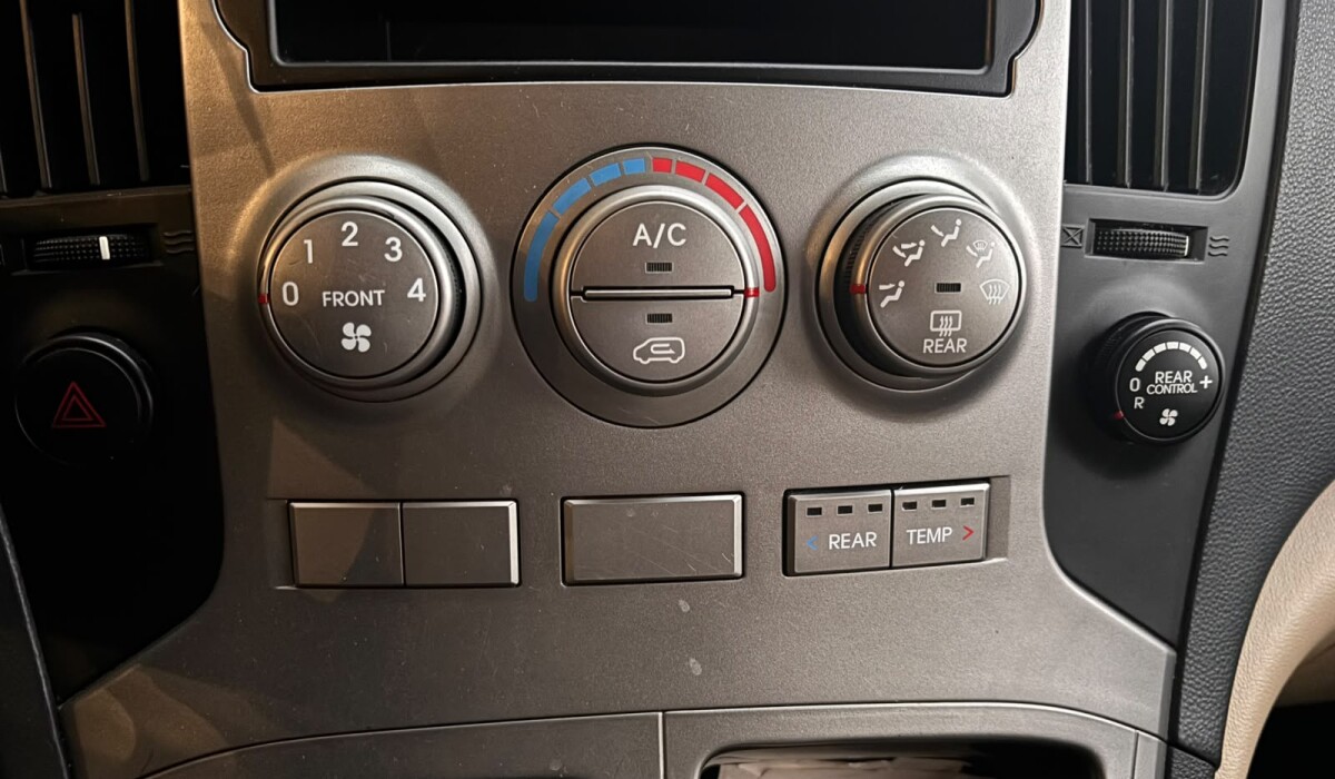 Hyundai H1 Nafta Mbus - 2014 Hyundai H1 Nafta Mbus - 2014