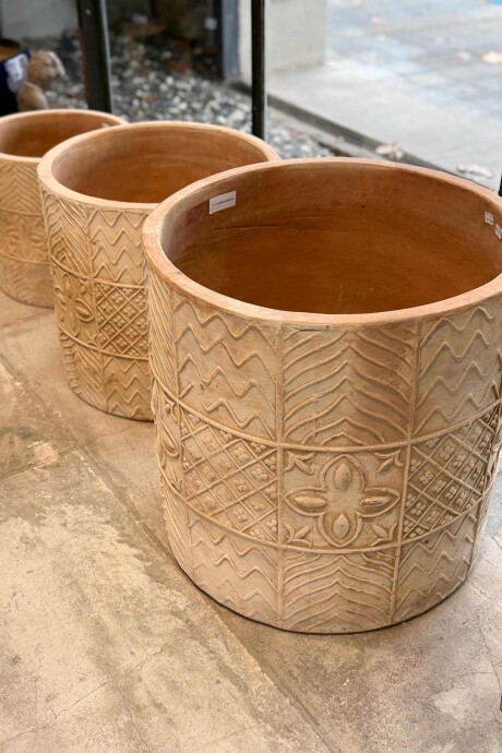 Macetas Labradas Beige Macetas Labradas Beige