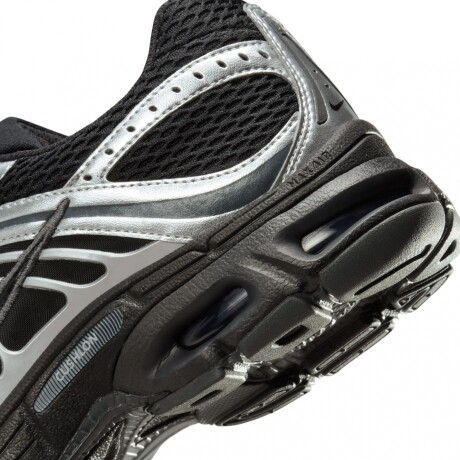 Championes Nike Air Max Moto 2K Black