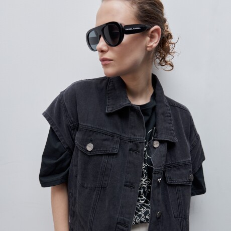 REMERA MECA Negro