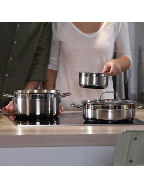 CACEROLA 2LTS AC.INOX GASTRO KORKMAZ. 16x10CM CACEROLA 2LTS AC.INOX GASTRO KORKMAZ. 16x10CM