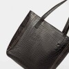 Shopper Vera En Cuero Graneado Croco Bridge Negro