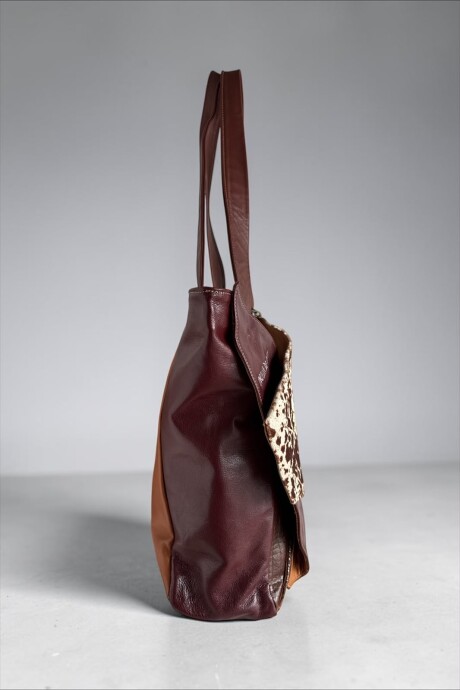 Cartera De Cuero Prisma Marrón Con Print Pintas Cartera De Cuero Prisma Marrón Con Print Pintas