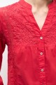 Camisa puntillas y bordados rojo