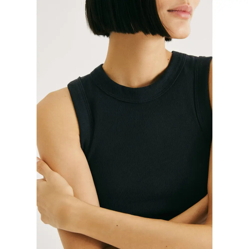 BLUSA SM FEM PRETO ESCURO