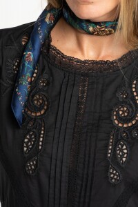 Blusa Algodon Con Encaje Negro