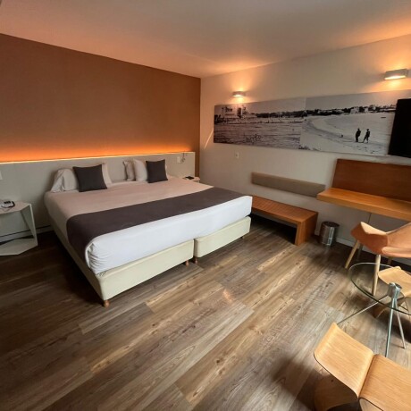 Piso Vinilico Alto Transito Comercial Click YM 6045-1 Piso Vinilico Alto Transito Comercial Click YM 6045-1