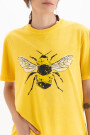 REMERA BEE Amarillo