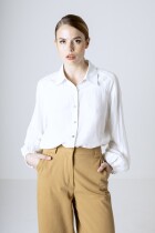 Nina White