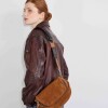 Bandolera Soft en cuero gamuza Oxido