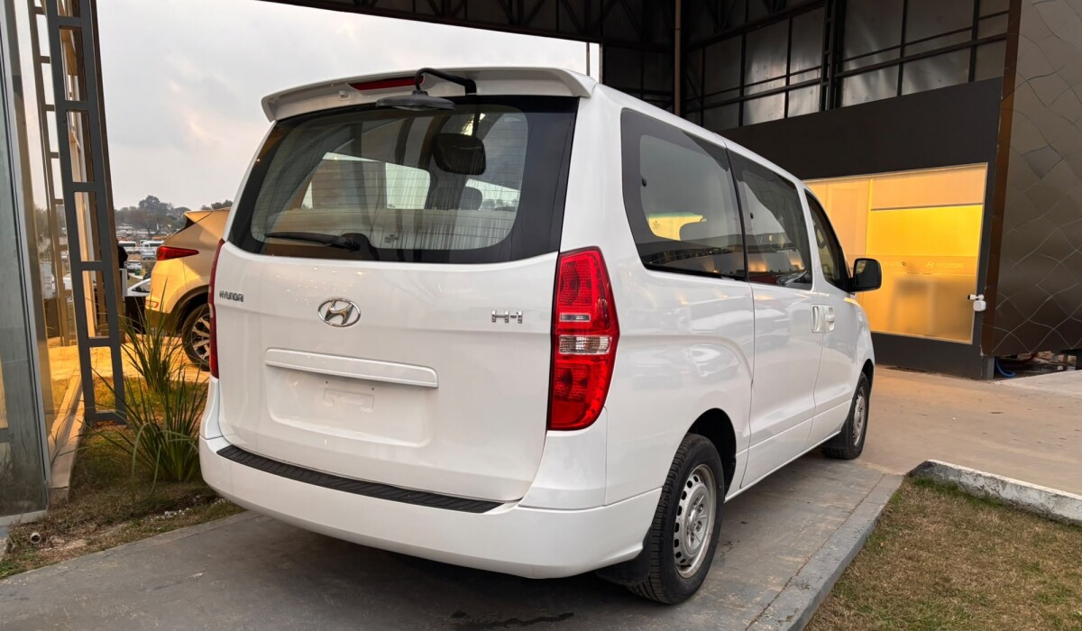 Hyundai H1 Nafta Mbus - 2014 Hyundai H1 Nafta Mbus - 2014