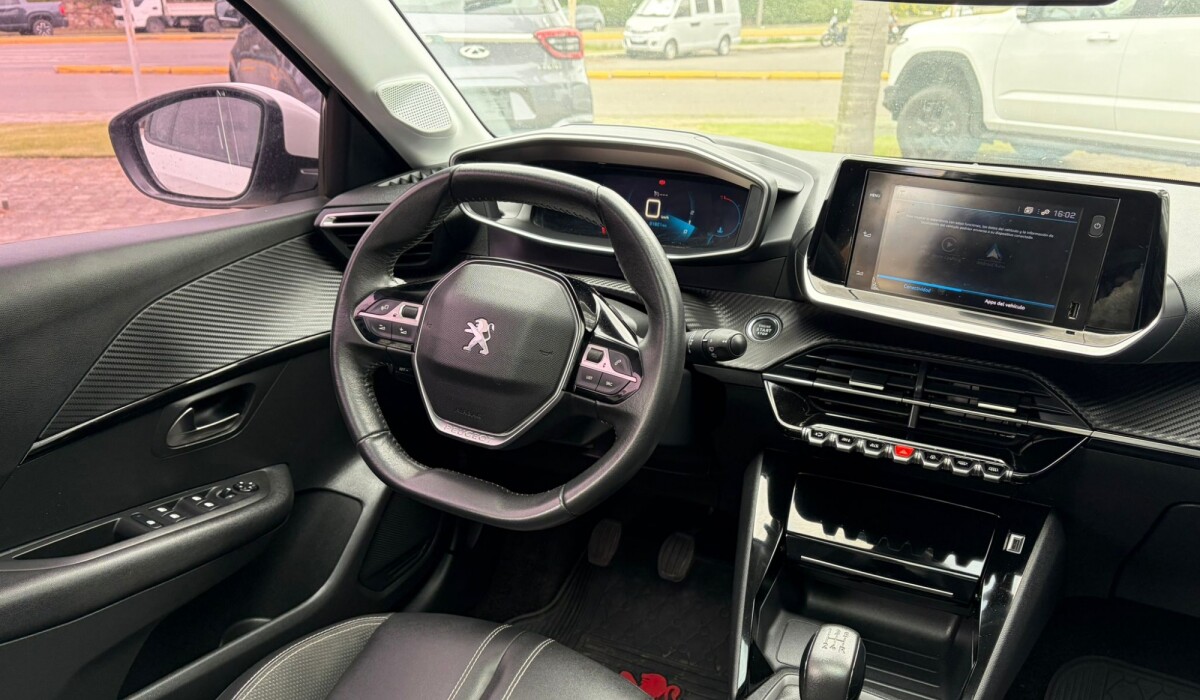 Peugeot 208 Allure 1,6 - 2022 Peugeot 208 Allure 1,6 - 2022