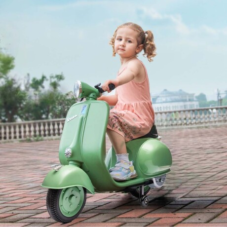MOTO INFANTIL A BATERÍA VESPA COLOR VERDE MOTO INFANTIL A BATERÍA VESPA COLOR VERDE